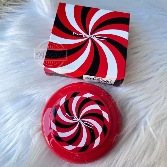 New MAC Hyper Real Glow Duo Highlighter～FORTUNE TELLER/BLIZZARD WIZARD～Full Size - Picture 3 of 4